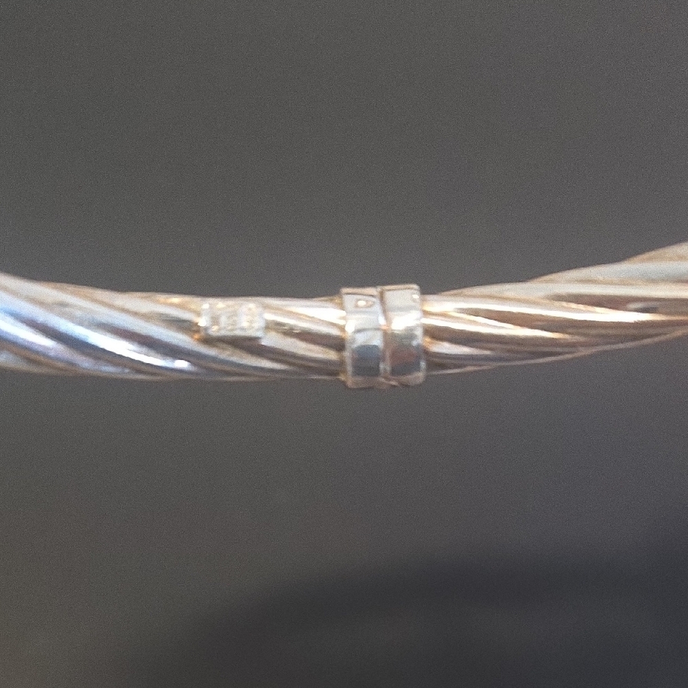 Twisted 925°Made In ITALY Bracelet with Crystal Accents. - Picture 5 of 6